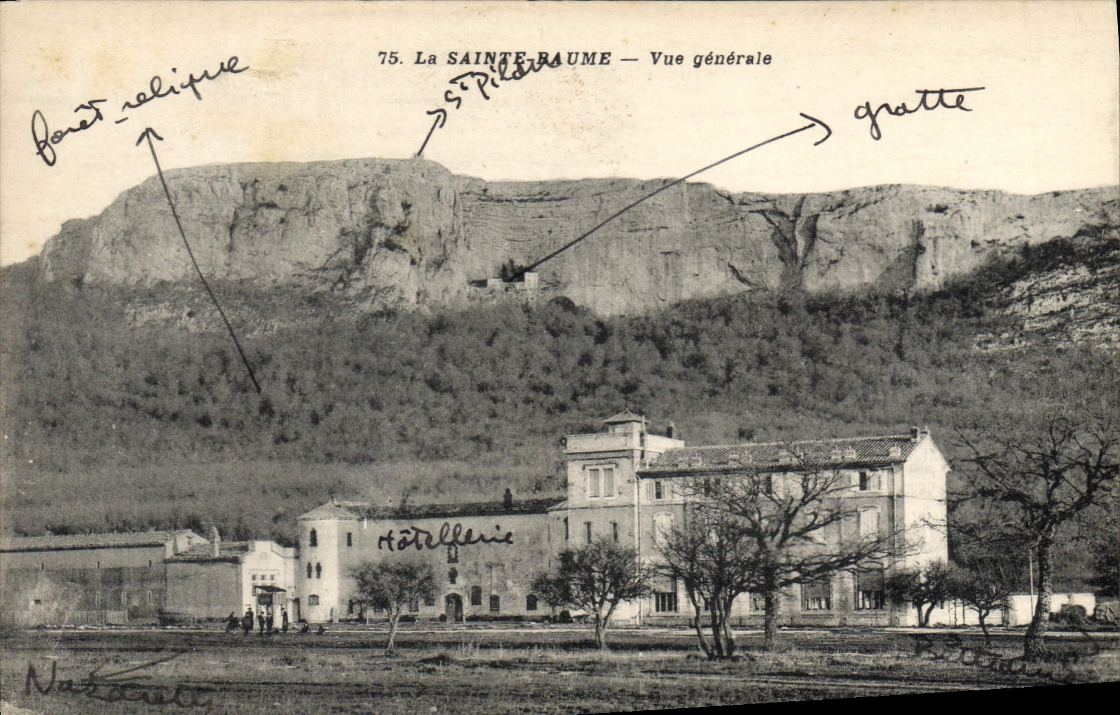 CPA La Sainte Baume Vue generale