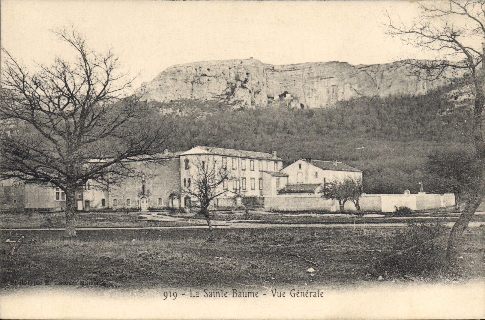 La Sainte Baume — Vue Générale — Éditeur E. Zaccour, n° 919