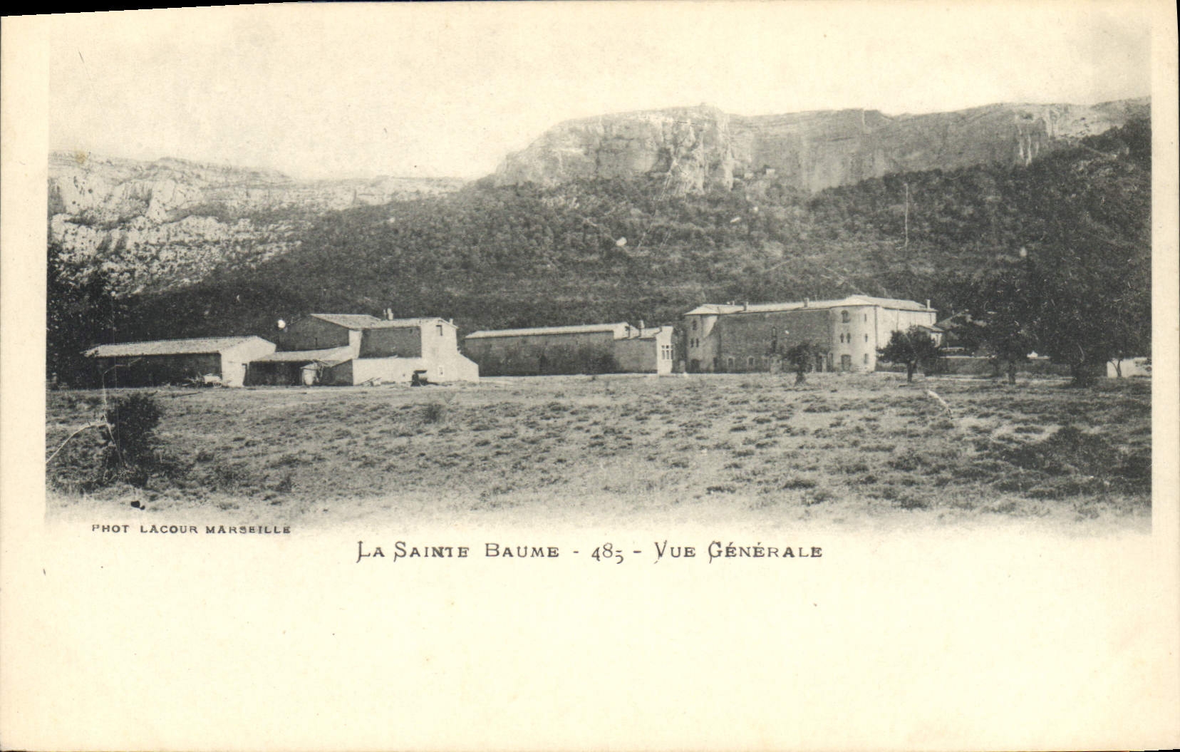 La Sainte Baume — Vue Générale — Phot LACOUR Marseille — n°485