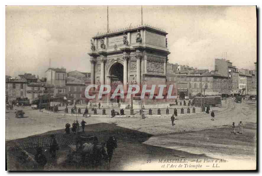 CPA Marseille La Place d'Aix et l'Arc de Triomphe 