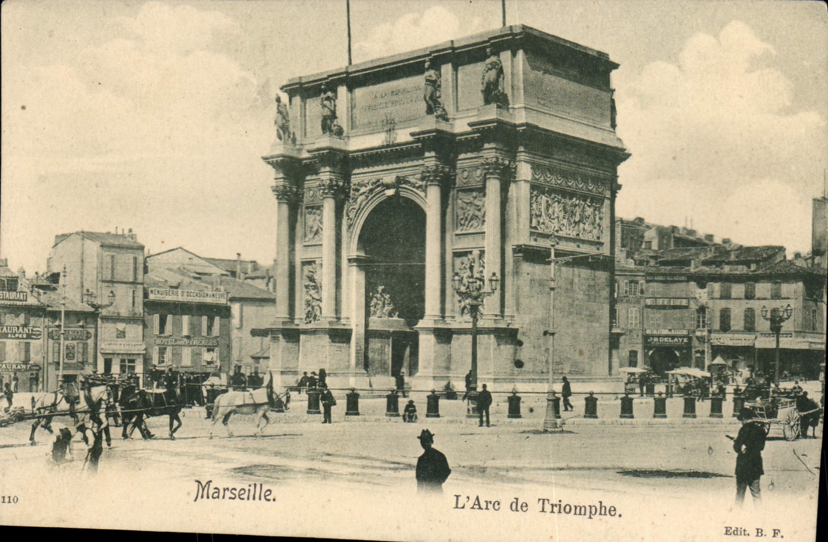 CPA Marseille L'Arc de Triomphe 