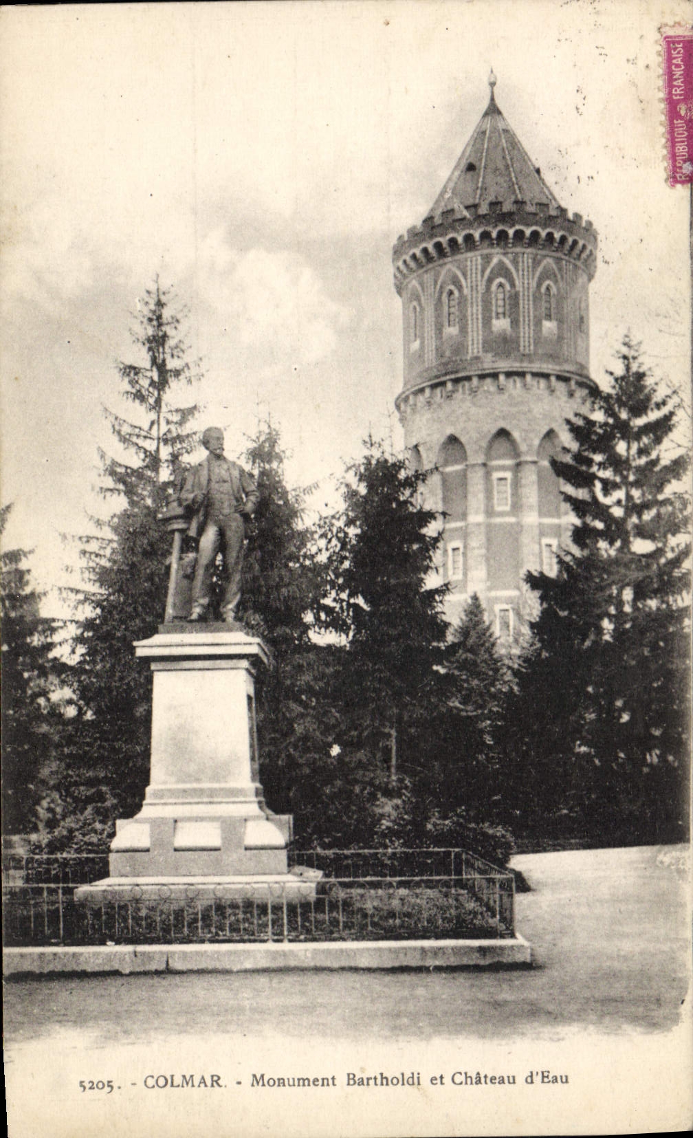 CPA Colmar Monument Bartholdi et Chateau d'Eau 