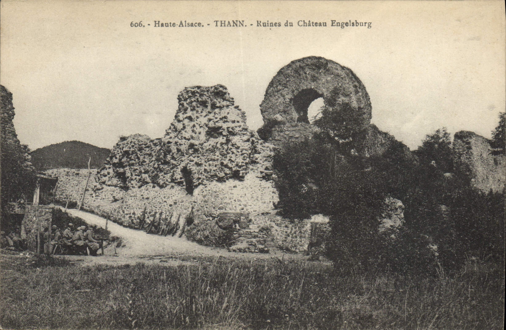 CPA Haute Alsace Thann Ruines du Chateau Engelsburg 