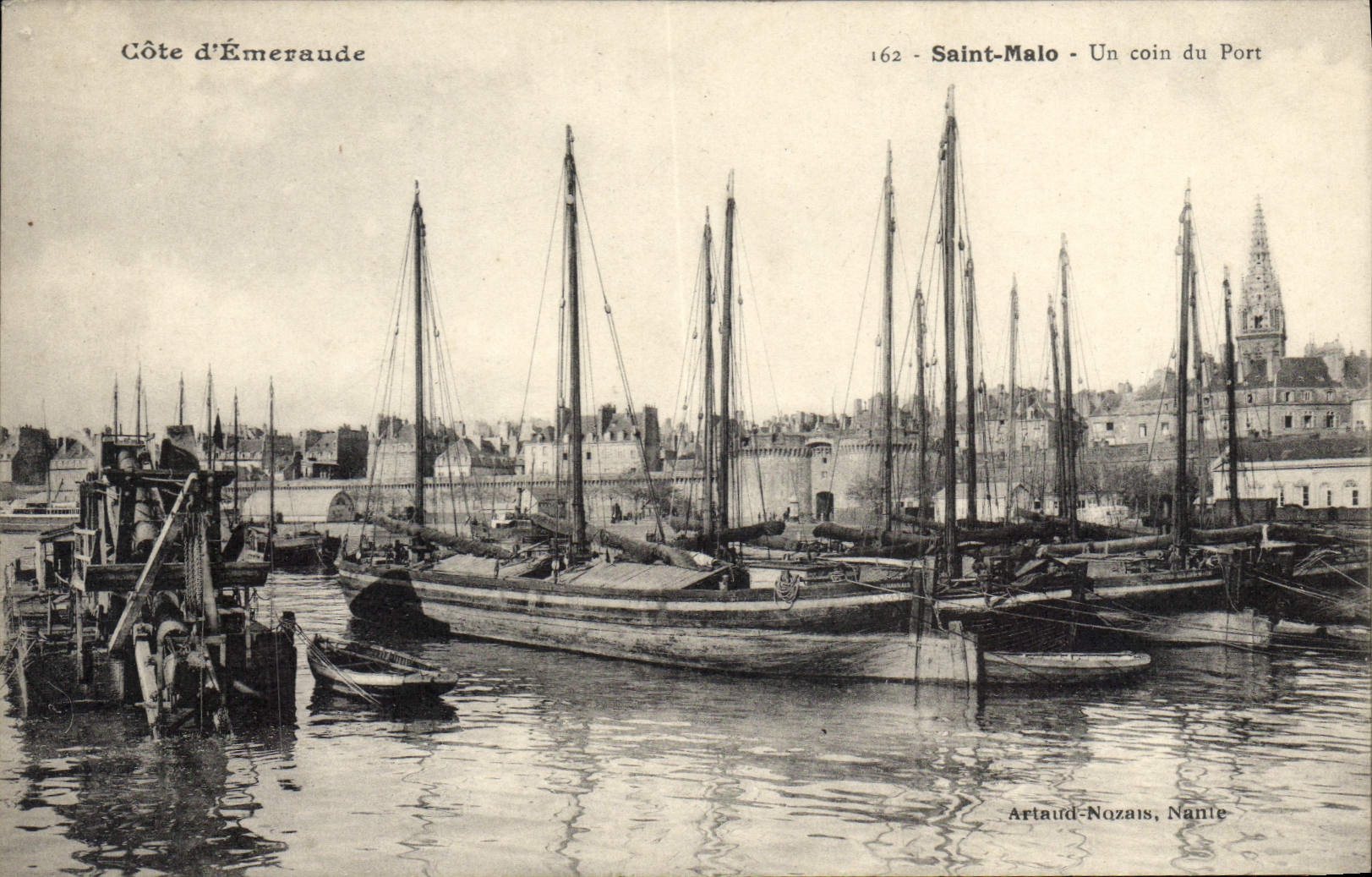 Saint-Malo - Un coin du Port — Côte d'Émeraude, série 162 — Arlaud-Nozais, Nantes