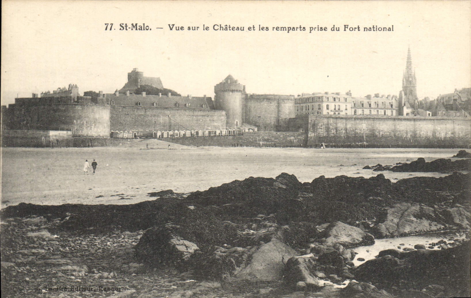 St-Malo — Ansicht des Schlosses und der Mauern vom Nationalen Fort — Verleger: Verleger Rango