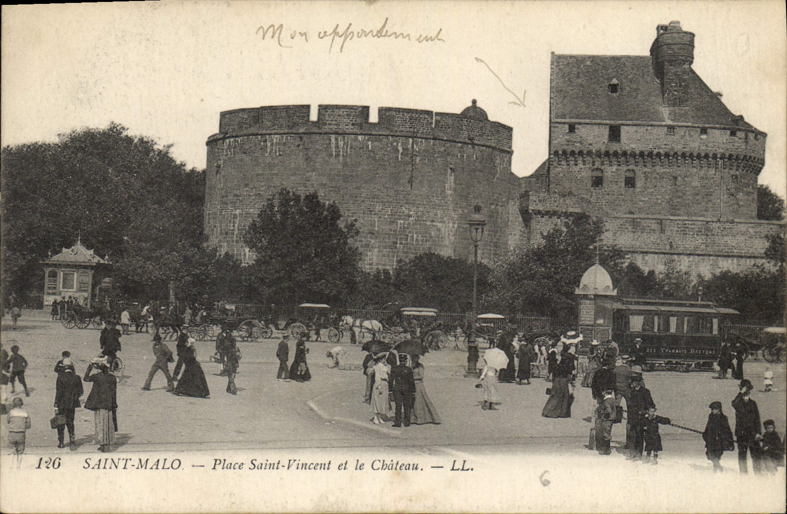 Saint-Malo — Place Saint-Vincent et le Château — LL. n°136