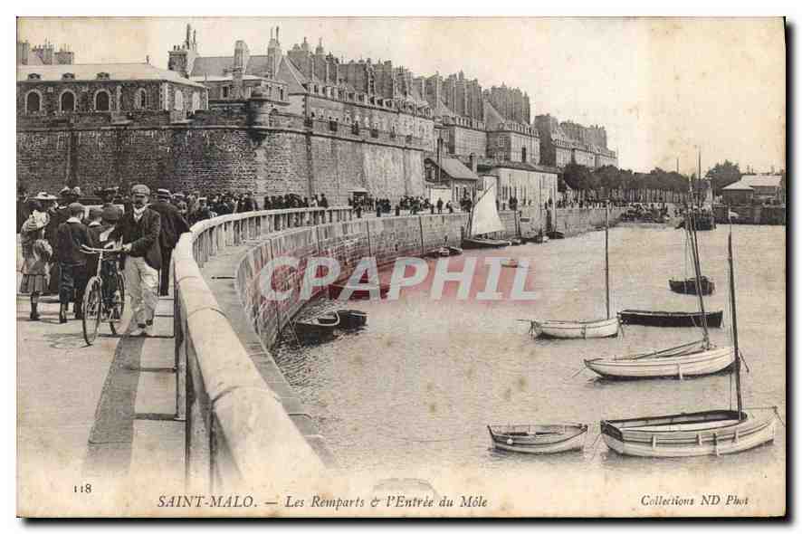 Saint-Malo — Les Remparts & l'Entrée du Môle — Collections ND Plut