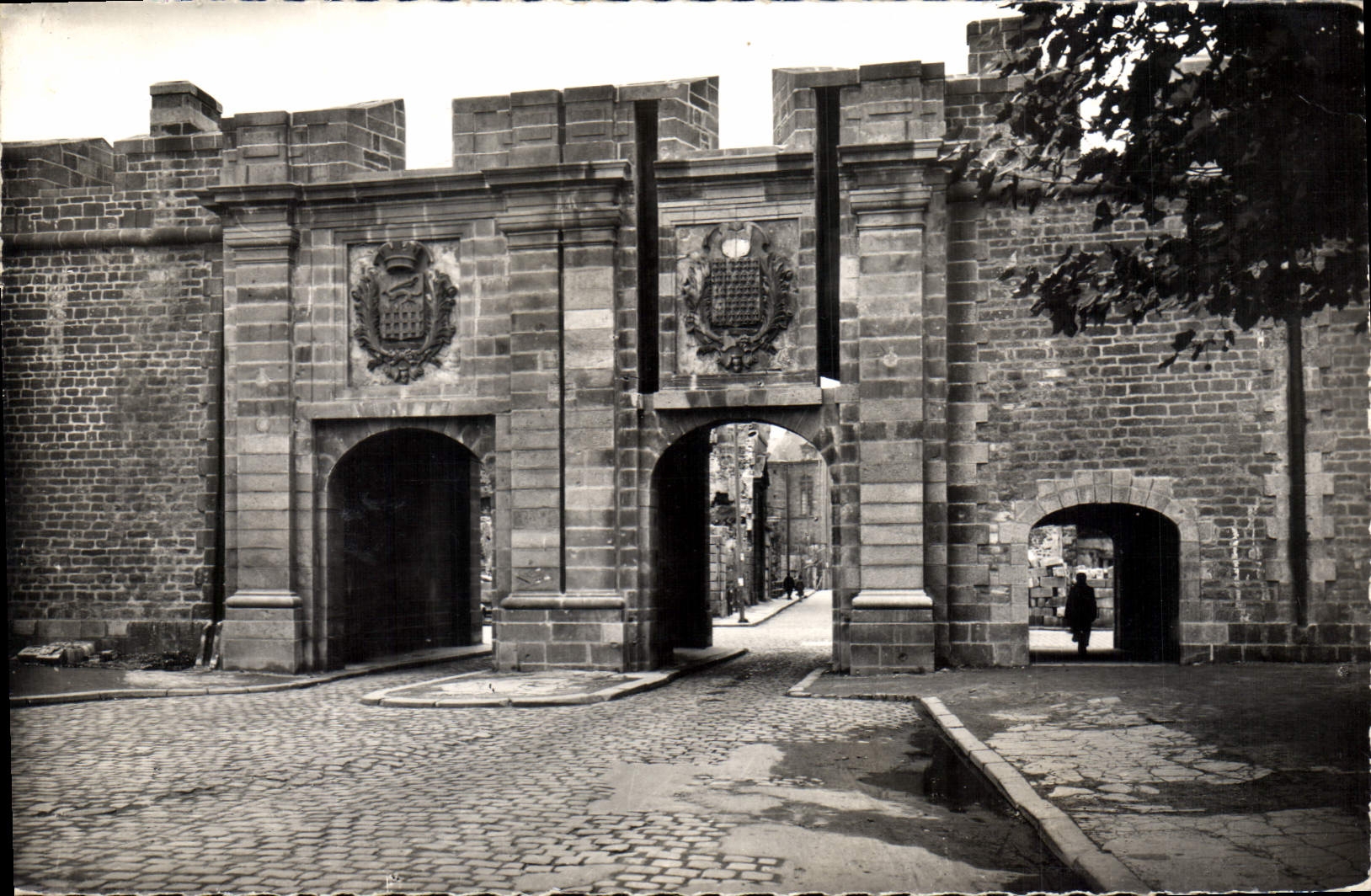 Puerta Saint-Vincent — Saint-Malo (Ille-et-Vilaine) — Ediciones fotográficas Plumaugat