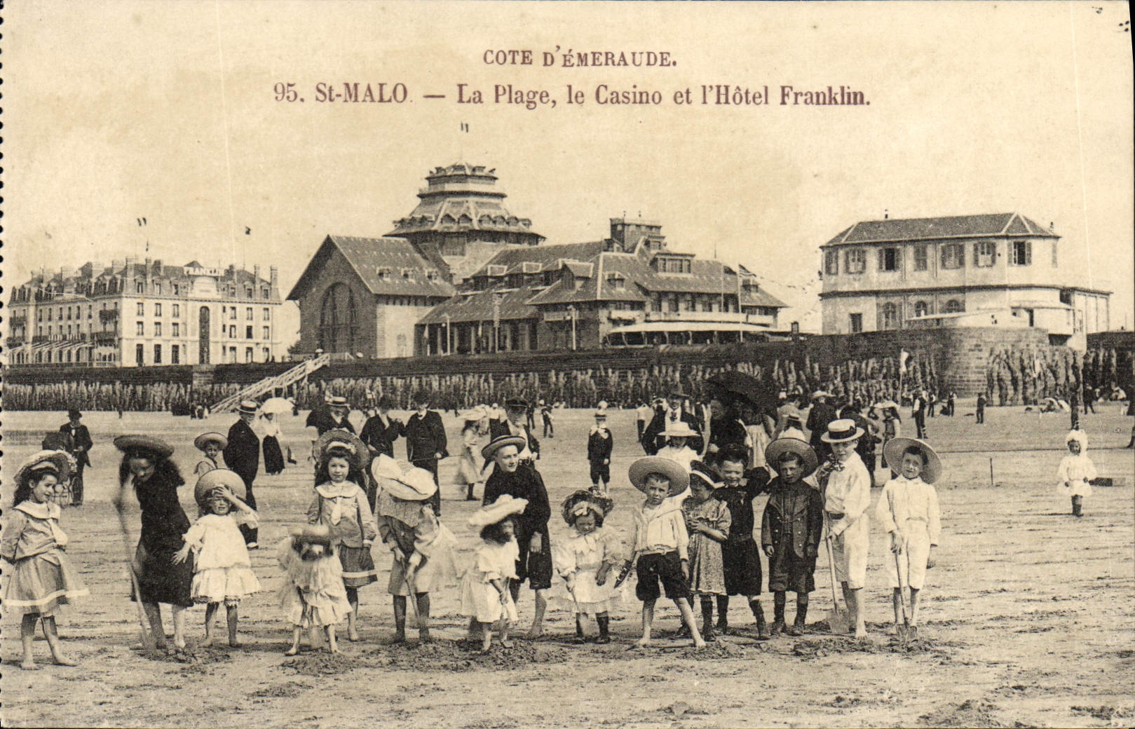 St-Malo — La Plage, le Casino et l'Hôtel Franklin — Côte d'Émeraude