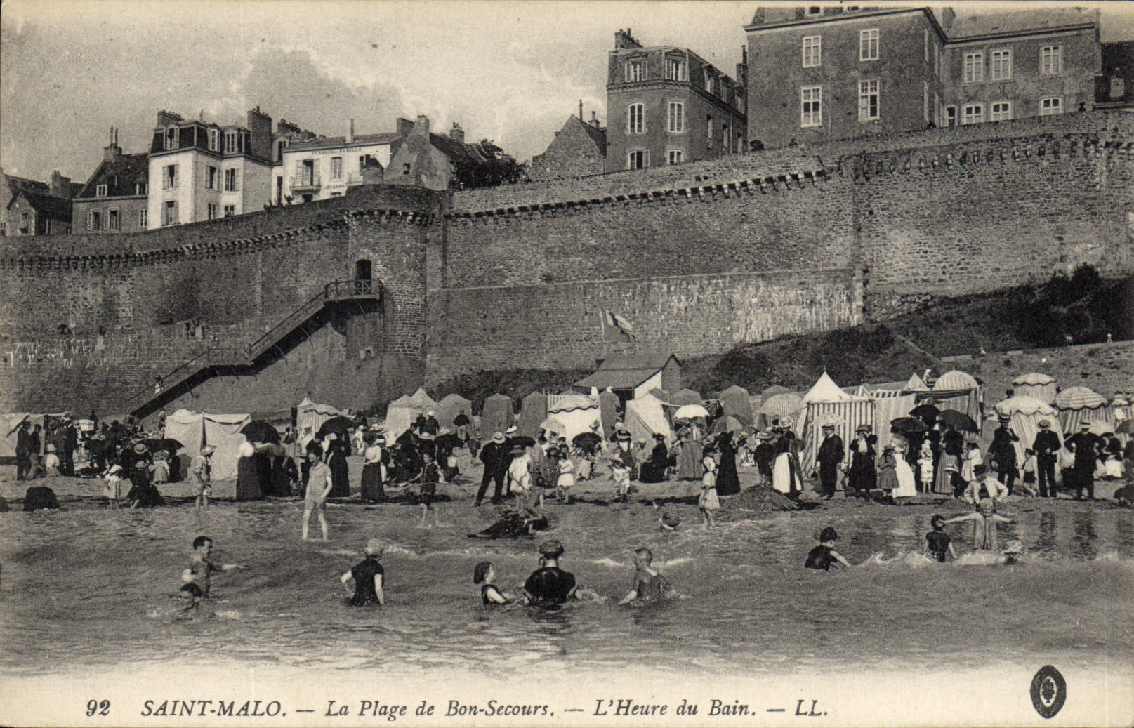 Saint-Malo — La Plage de Bon-Secours — L'Heure du Bain — LL. — N° 92
