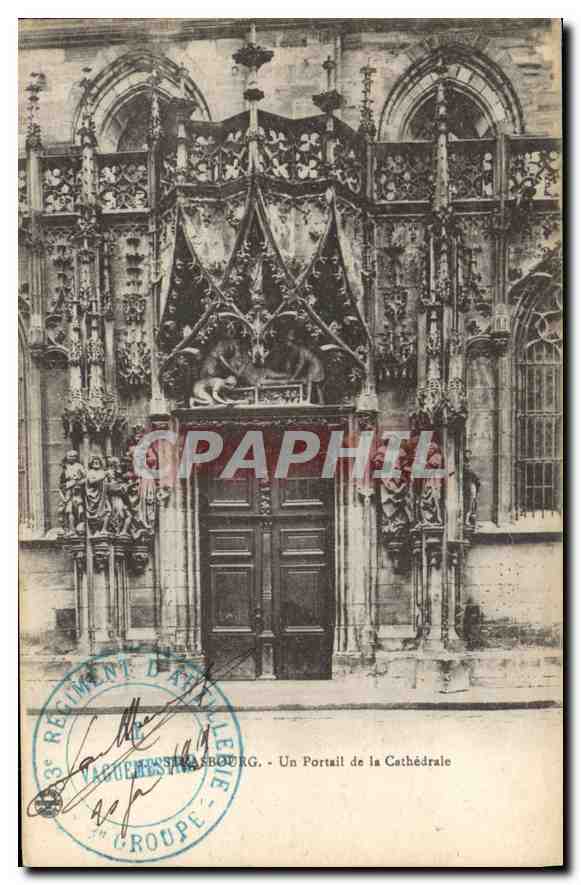 CPA Strasbourg Un Portail de la Cathedrale 
