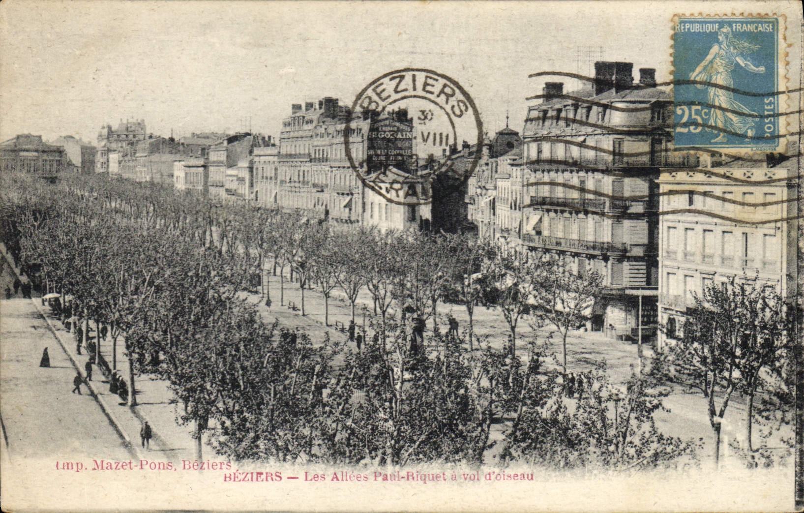 CPA Beziers Les Allees Paul Riquet a vol d'oiseau
