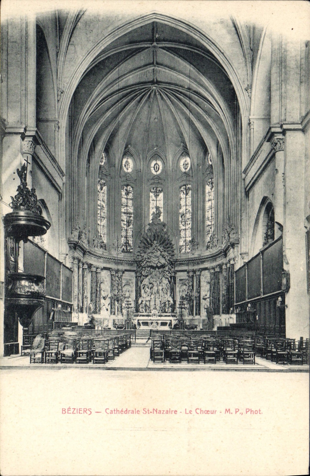 CPA Beziers Cathedrale St Nazaire Le chœur