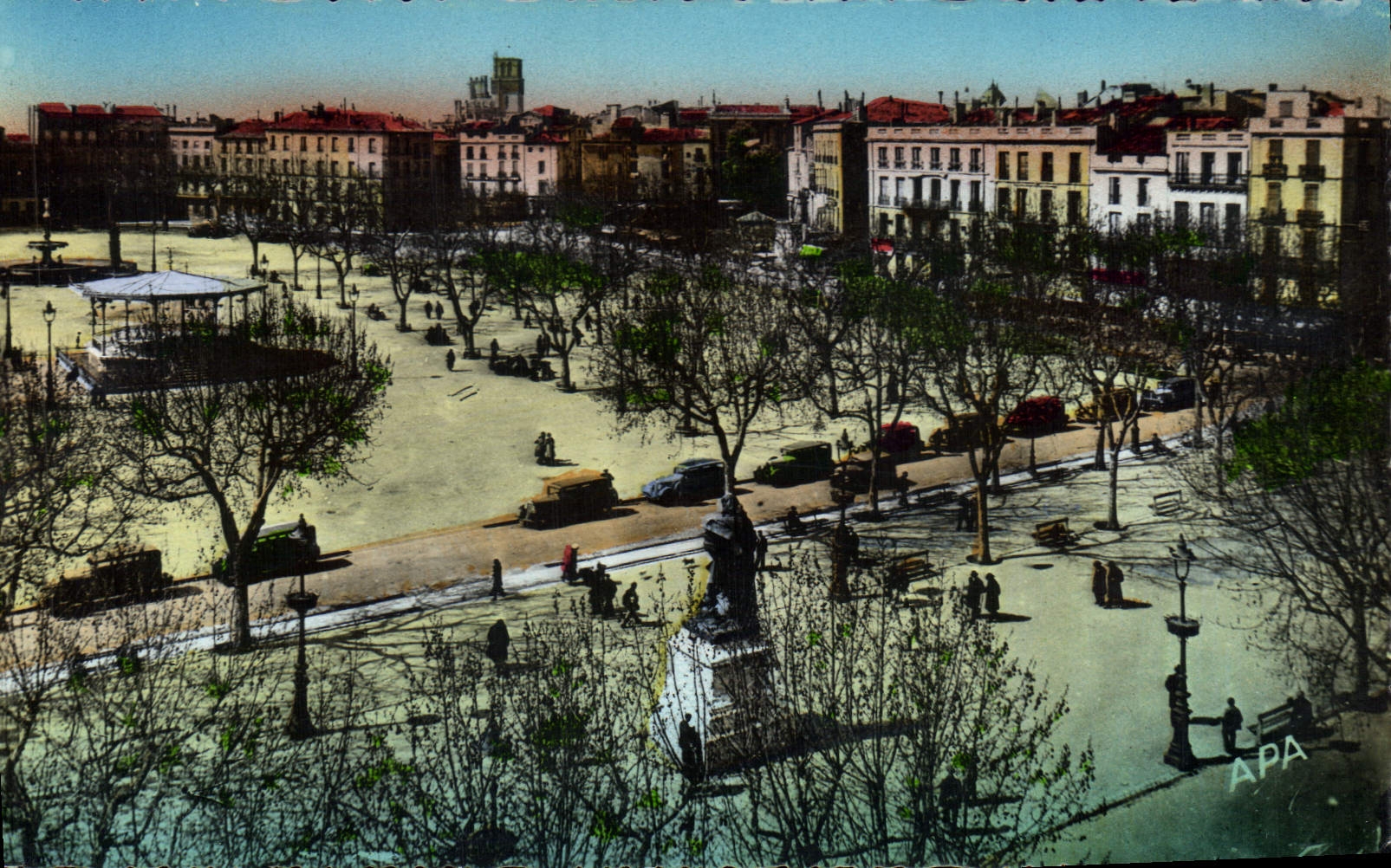 Béziers — Place Jean-Jaurès et Statue Paul Riquet — Les Cartes APA — POUX