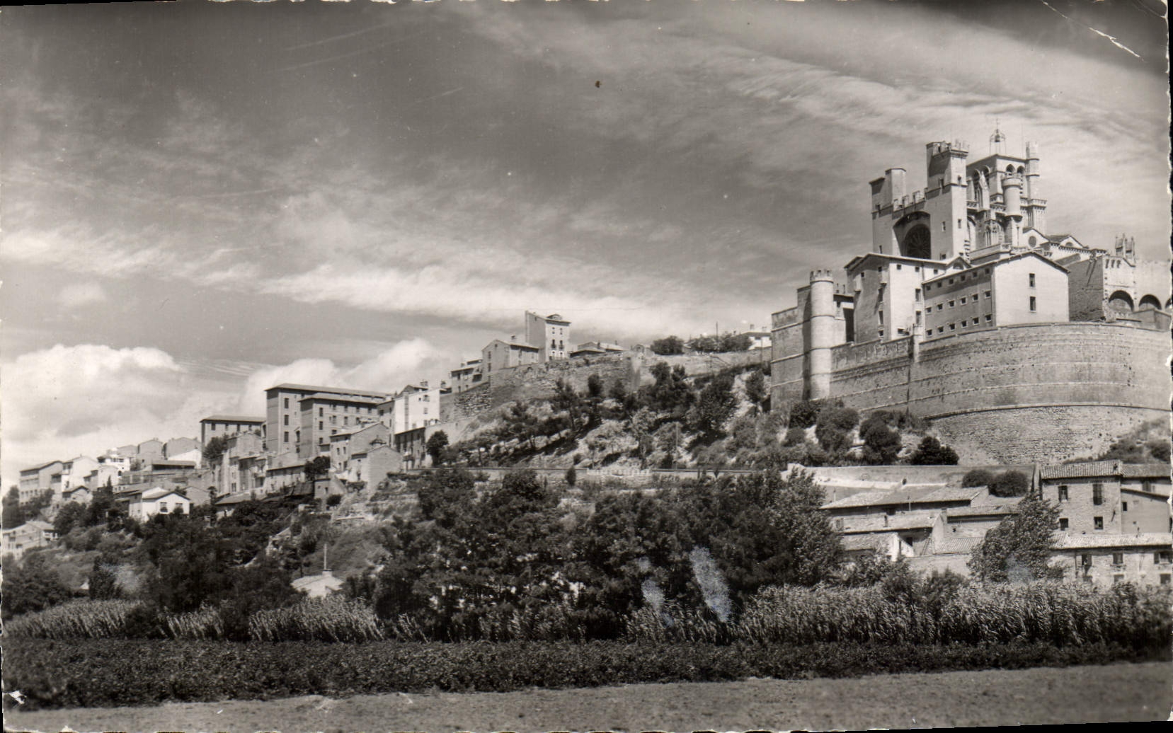 Béziers — La Cathédrale Saint-Nazaire — Éditions Graphil, n° 9019