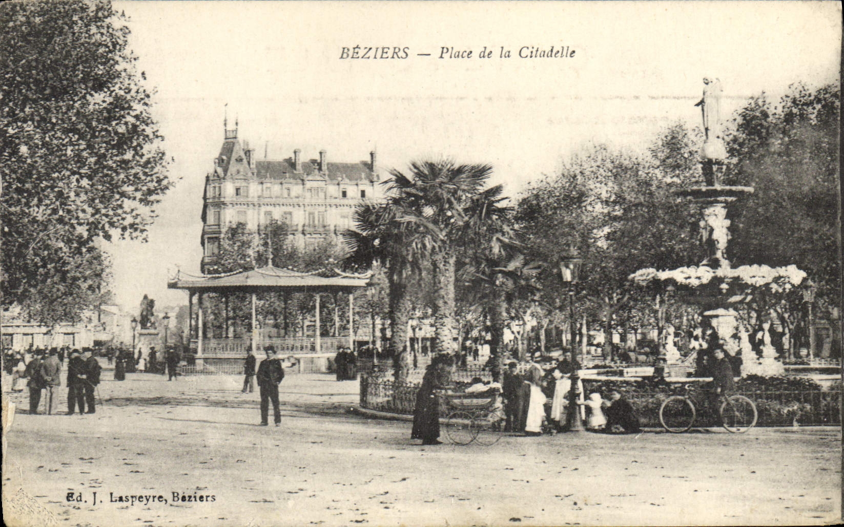 CPA Beziers Place de la Citadelle 