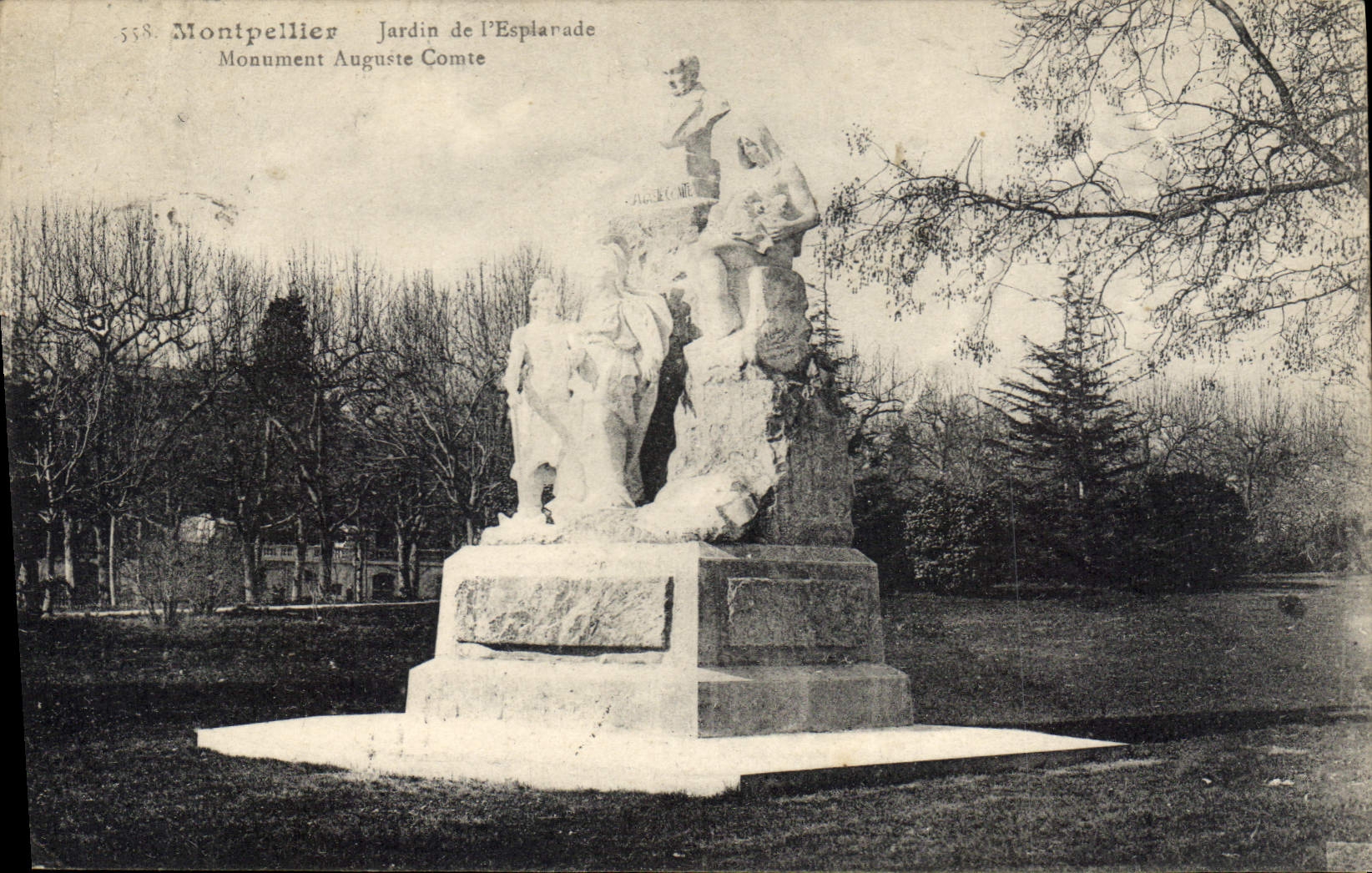 CPA Montpellier Jardin de l'Esplanade Monument Auguste Comte 
