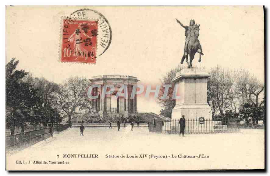 CPA Montpellier Statue de Louis XIV Peyrou Le Chateau d'Eau 