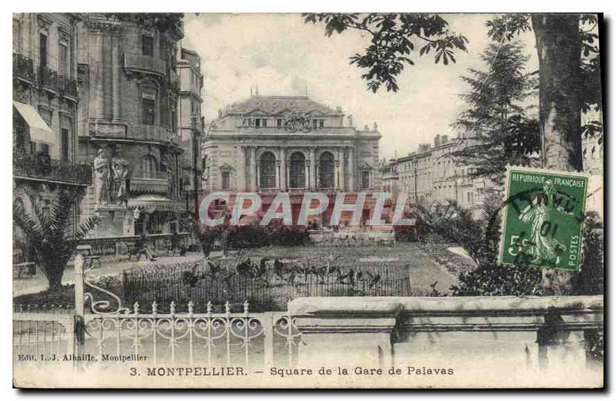 CPA Montpellier Square de la Gare de Palavas 