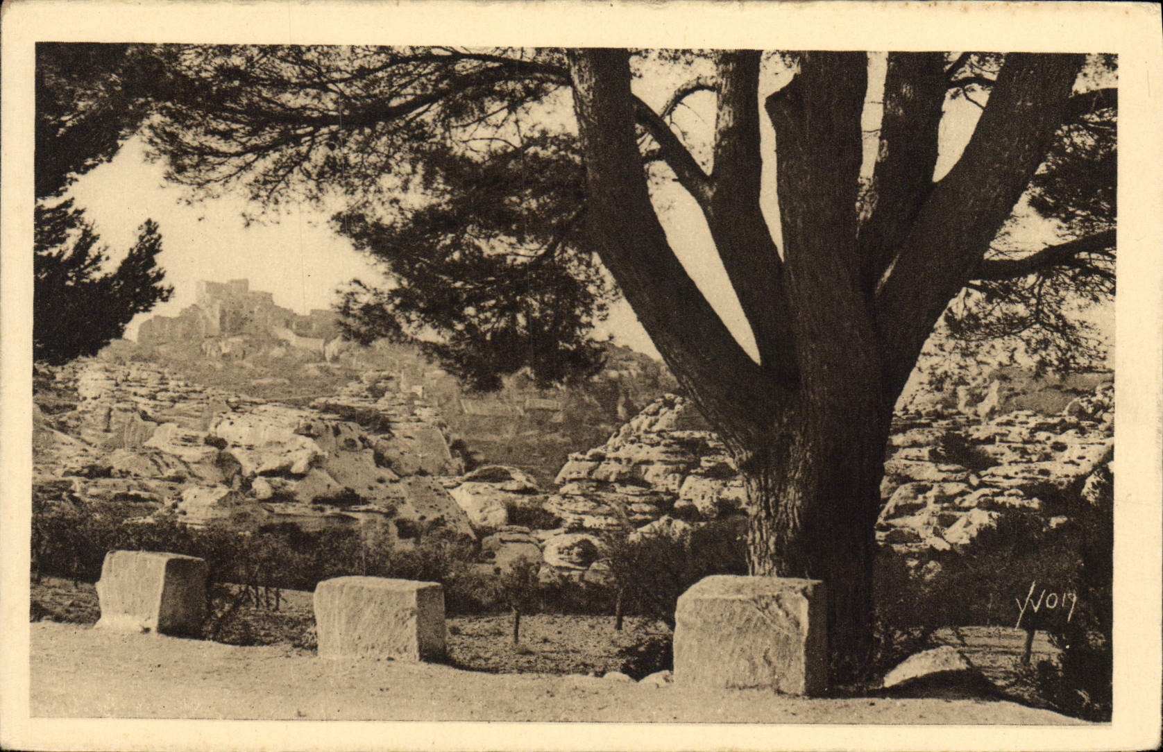 Les Baux (B.-du-R.) — Vue d'ensemble — Les Éditions d'Art YVCI, Paris