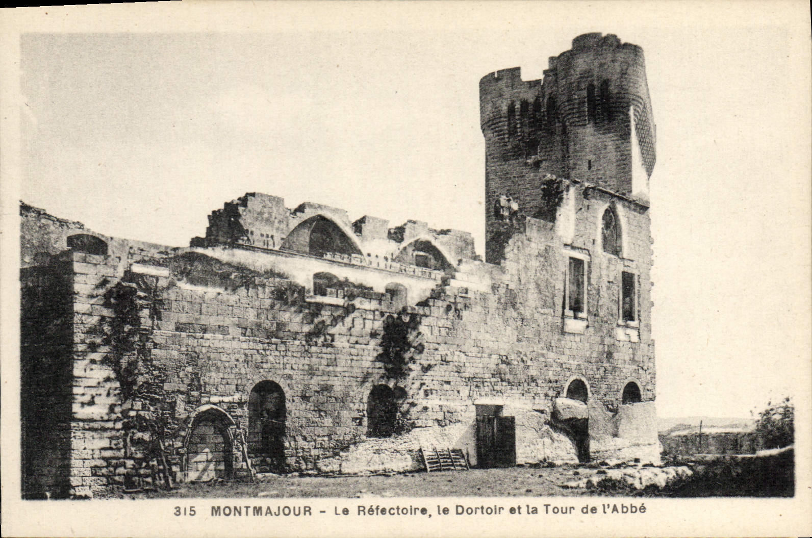 Montmajour - Le Réfectoire, le Dortoir et la Tour de l'Abbé — J. Gégele, Amiens, n° 315