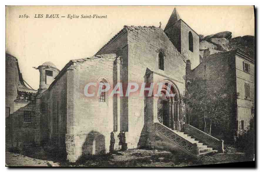 CPA Les Baux Eglise Saint Vincent 
