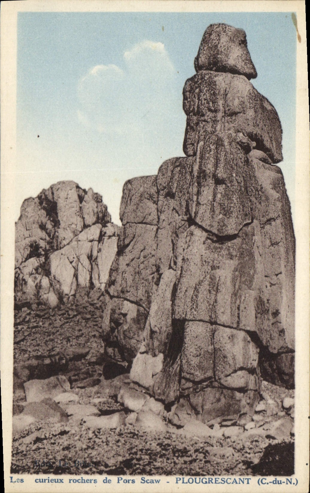 Les curieux rochers de Pors Scaw - PLOUGRESCANT (C.-du-N.)