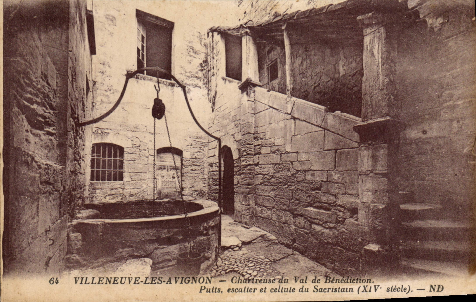 Villeneuve-lès-Avignon — Chartreuse du Val de Bénédicton. Puits, escalier et cellule du Sacristain (XIVe siècle). — ND