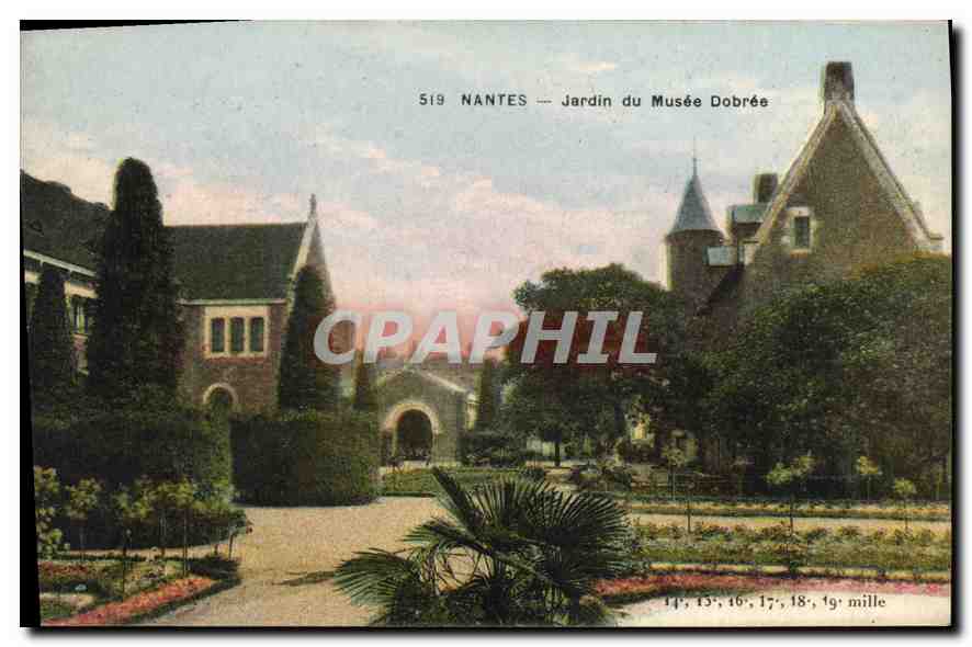 CPA Nantes Jardin du Musee Dobree