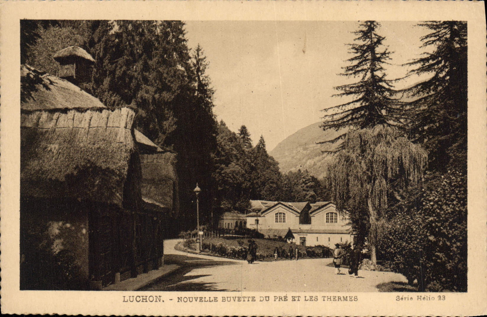 Luchon - Nouvelle Buvette du Pré et les Thermes — Série Hélio 23