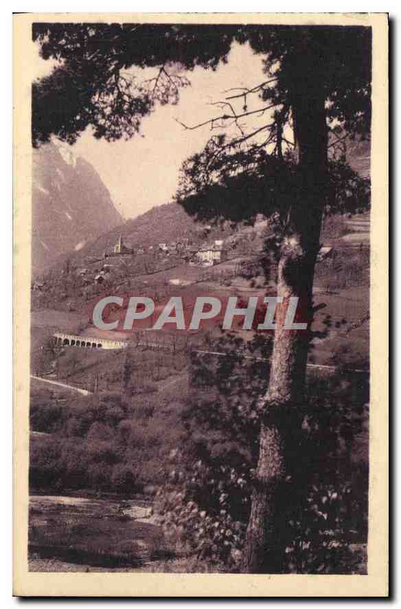 CPA Dauphine dans l'Oisans Vallee de l'Eau d'Oile Allemont et le viaduc de l'Eau d'Oile