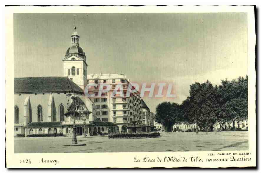 Annecey — La Place de l'Hôtel de Ville, nouveaux Quartiers — (Cl. Gardet et Garin) n°1124