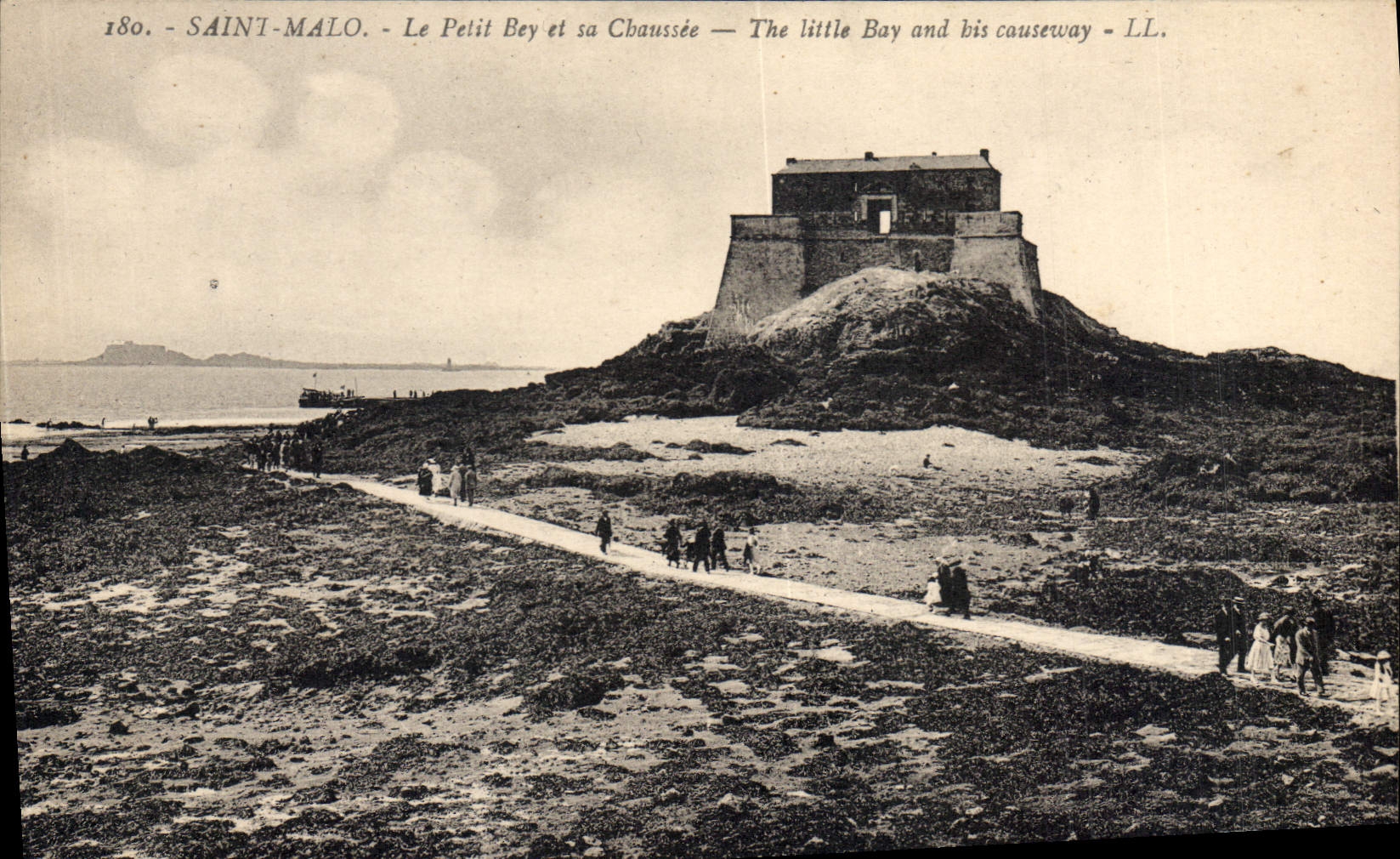 Saint-Malo - Le Petit Bey et sa Chaussée — LL.