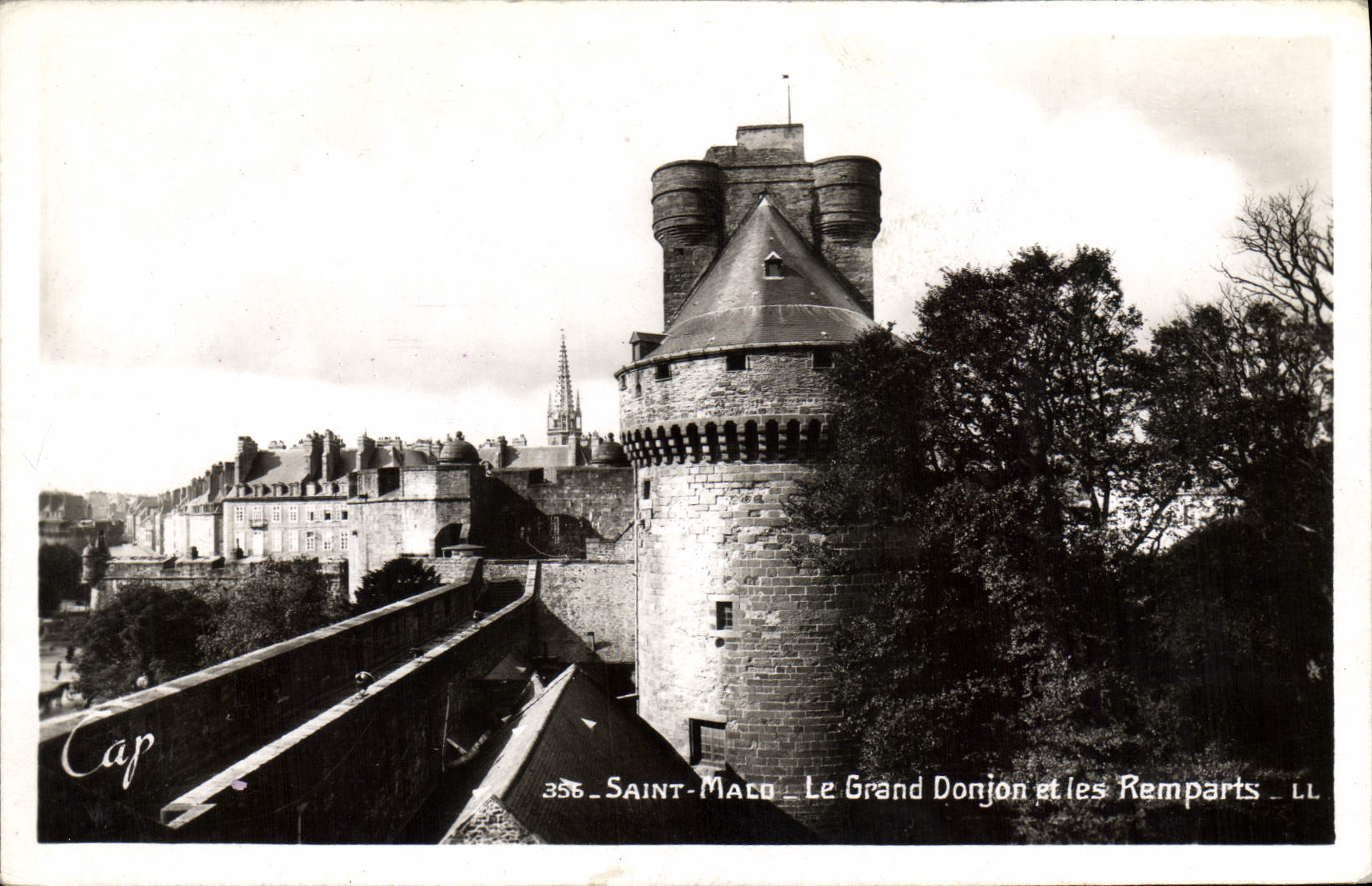 Saint-Malo — Der Große Bergfried und die Mauern — LL — 356