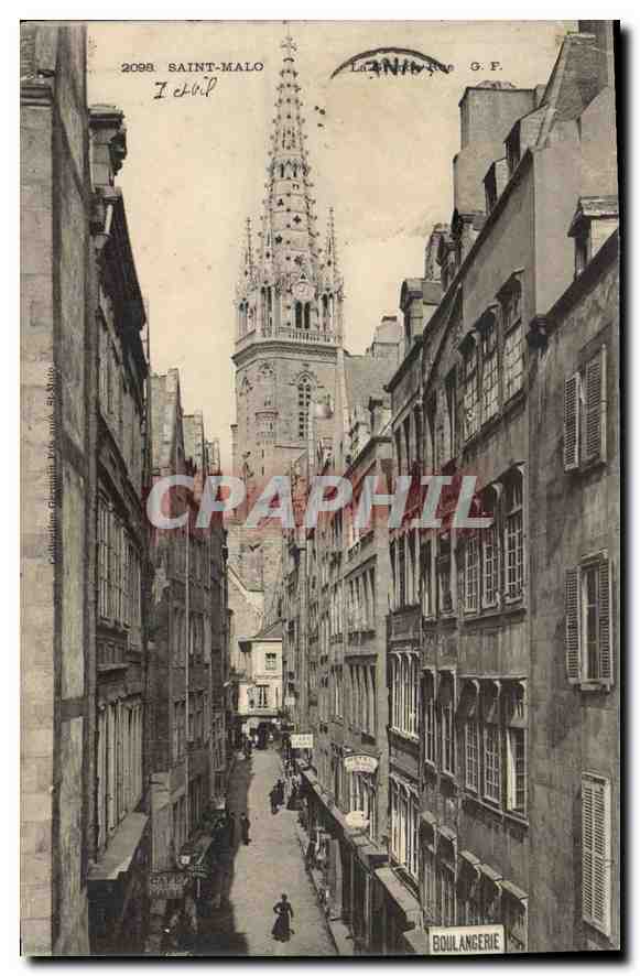 Saint-Malo — Vue de la rue G.F. avec la flèche de l'église — éditeur G.F. n°2098