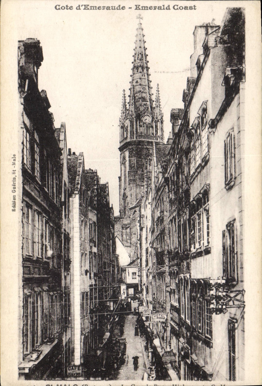 St-Malo (Bretagne) — Vue de la rue de la République avec la flèche de l'église — Édition Guérin, St-Malo
