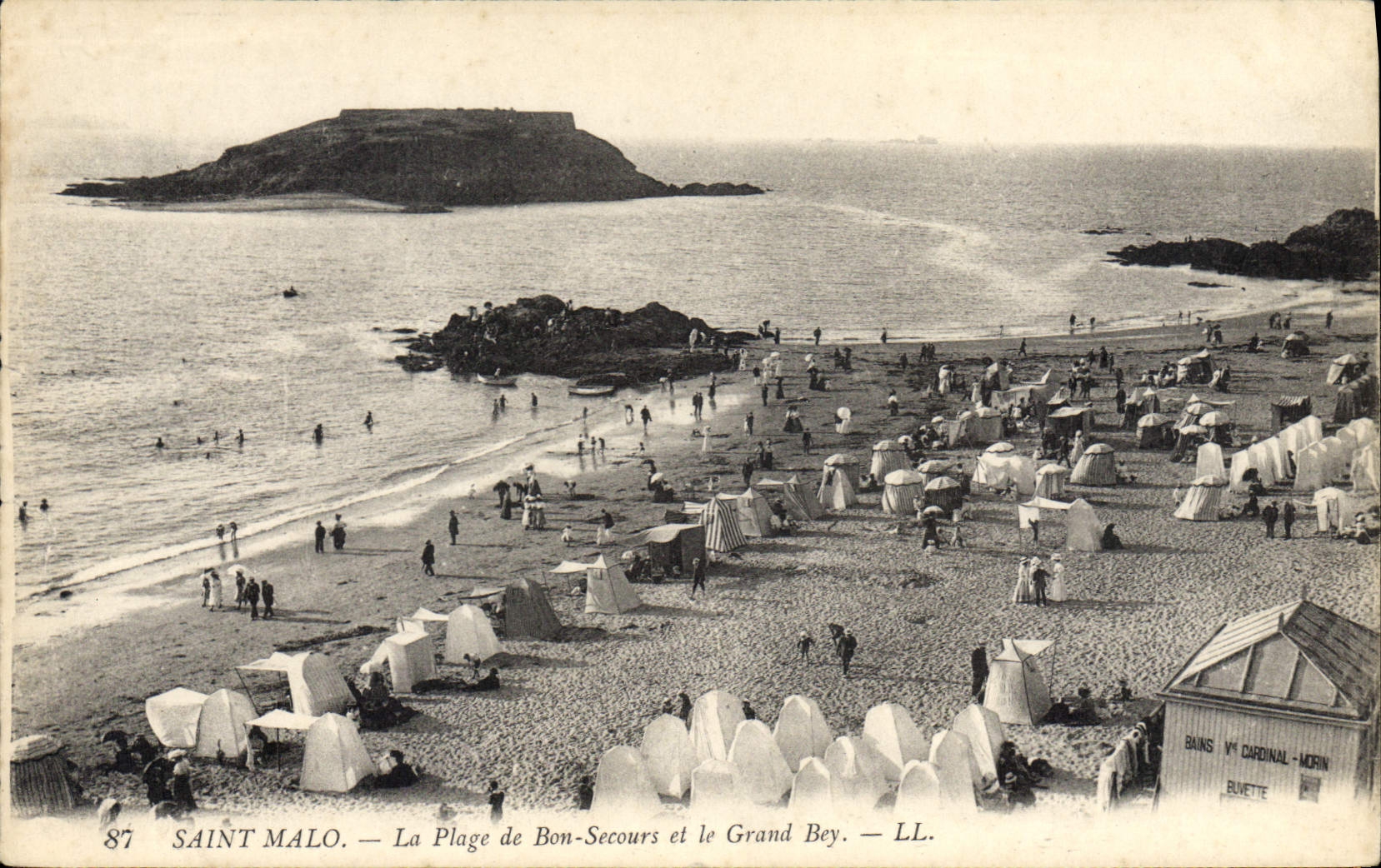 Saint-Malo — La Plage de Bon-Secours et le Grand Bey — LL.