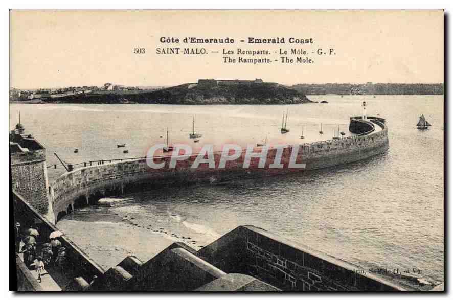 CPA St Malo Cote d'Emeraude Les Remparts Le Mole
