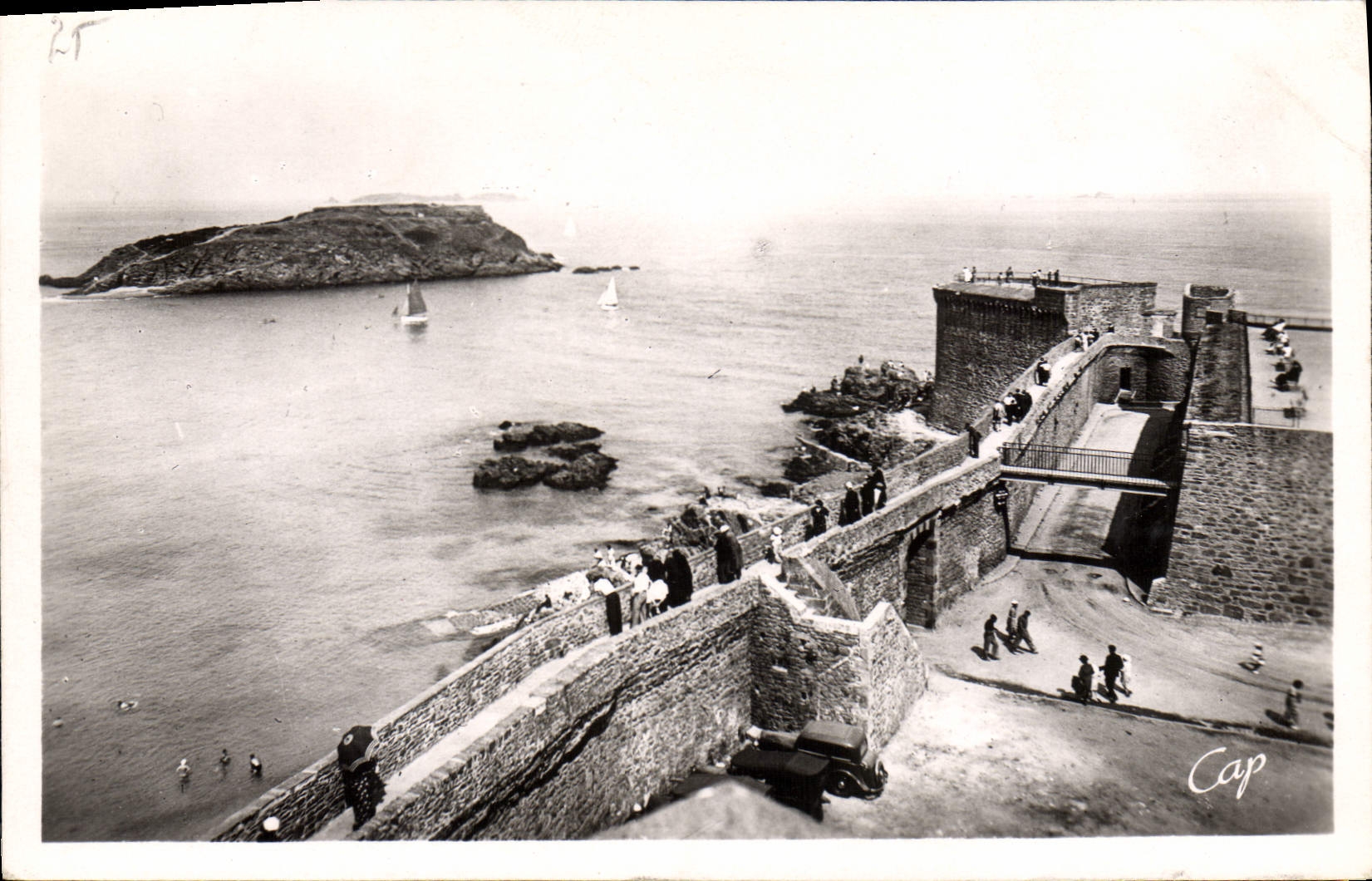 St-Malo — Die Mauern und der Große Bey — Verlag Cap