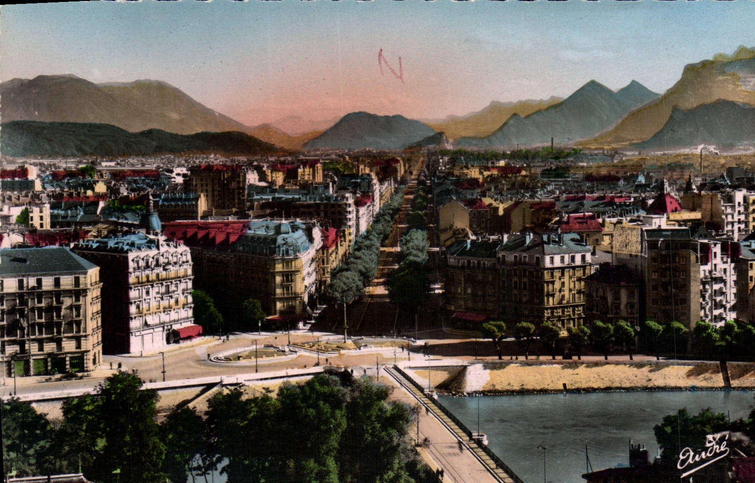 Grenoble — Vue générale et le Cours — Édition d'Art André, Grenoble
