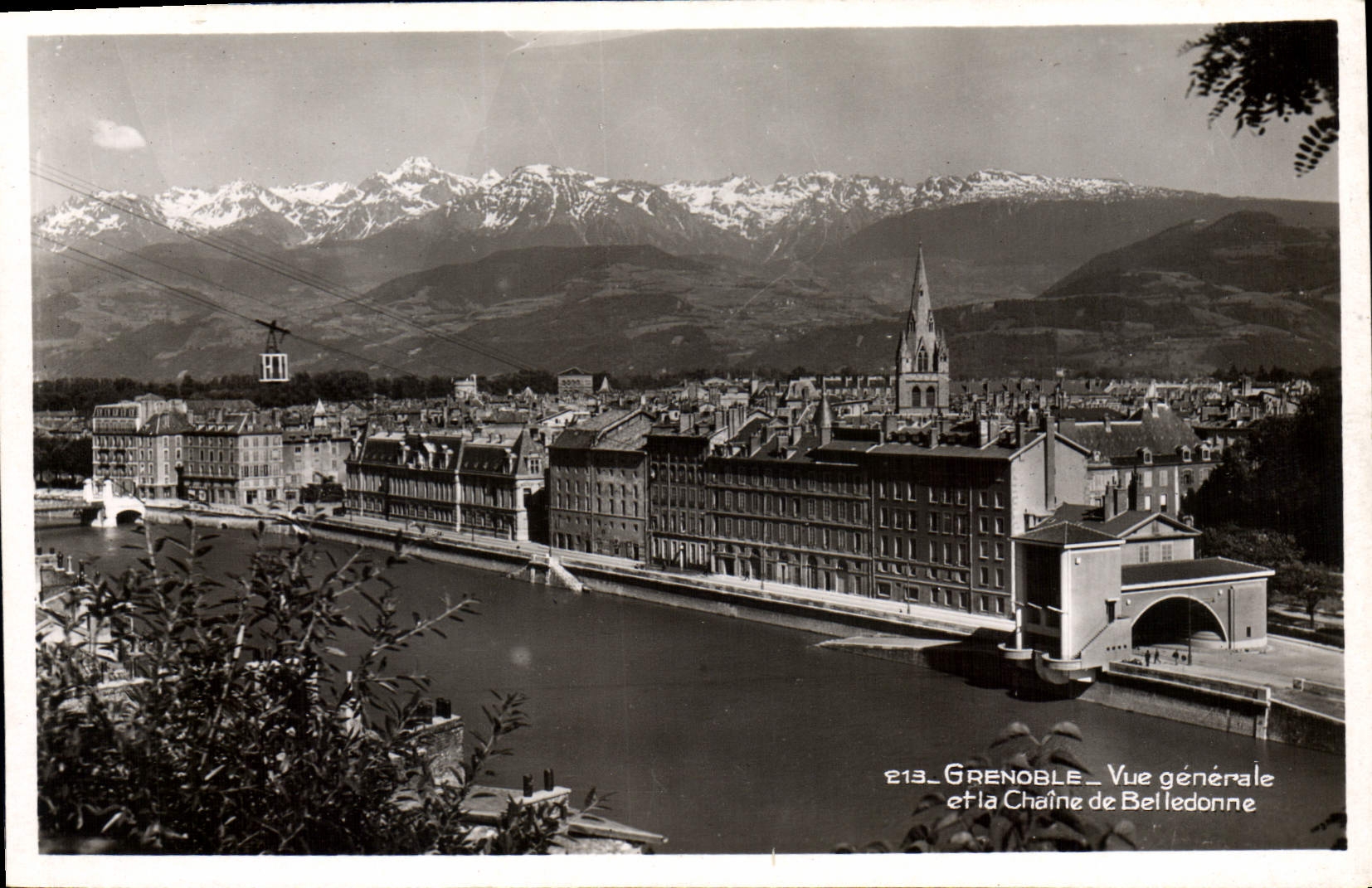 Grenoble — Vue générale et la Chaîne de Belledonne — Édition La Cigoigne