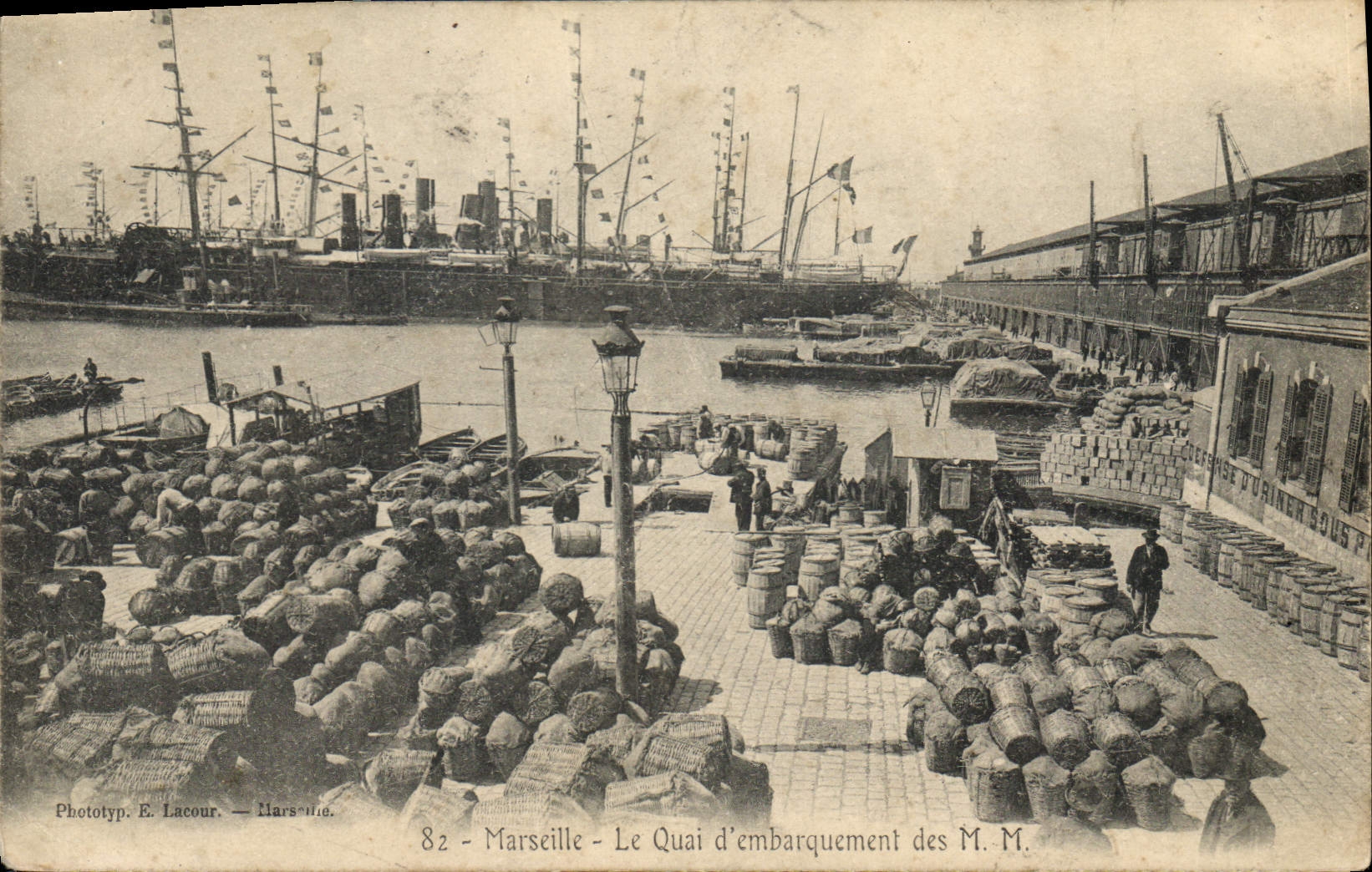 Marseille — Le Quai d'embarquement des M. M. — Phototyp. E. Lacour — Mars 1910