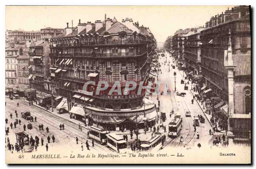 CPA Marseille La Rue de la Republique