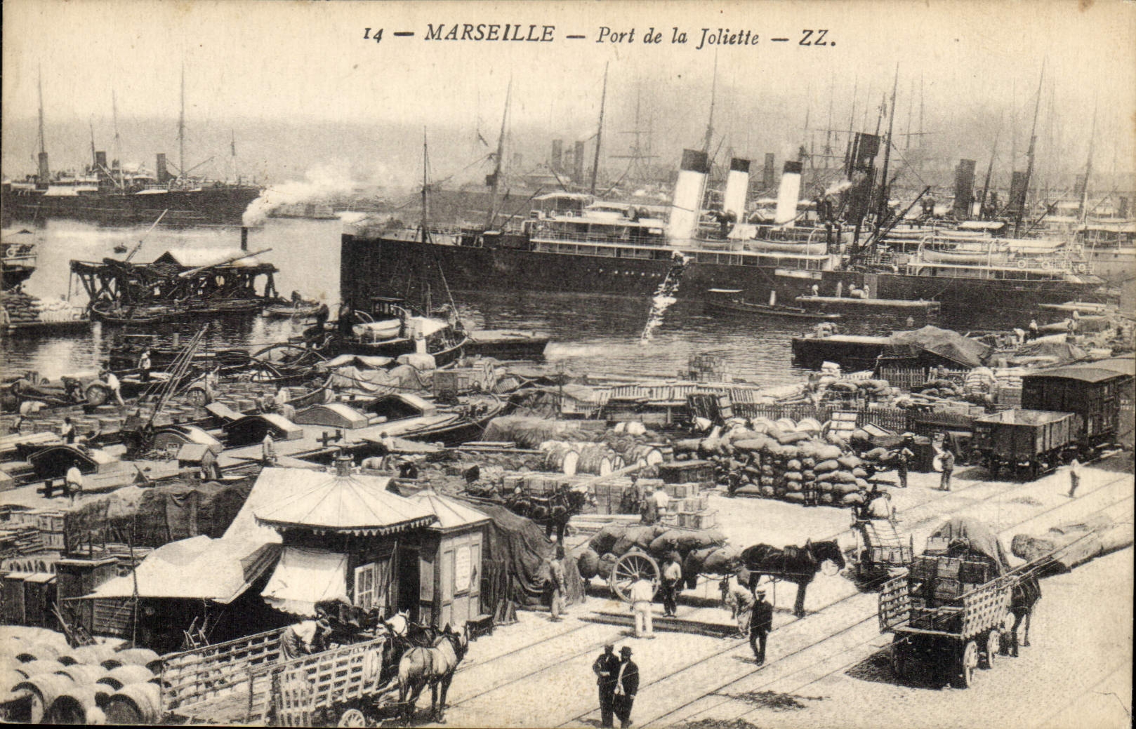 CPA Marseille Port de la Joliette Bateaux