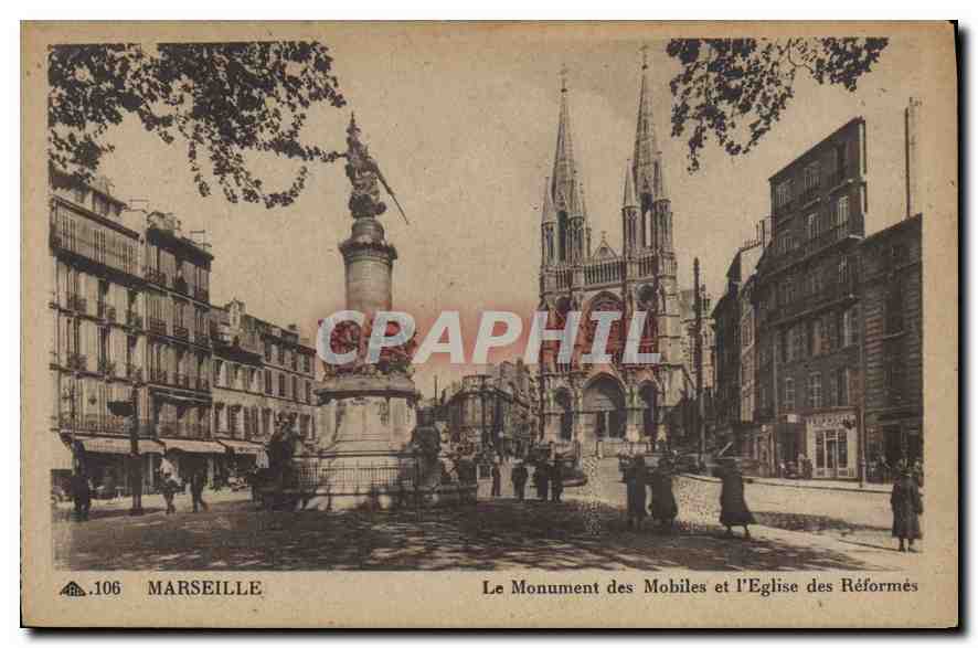 CPA Marseille Le monument des Mobiles et l'Eglise des Reformes