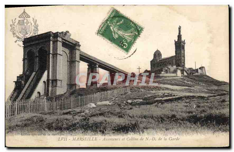 CPA Marseille Ascenseurs et Coline de N. D. de la Garde
