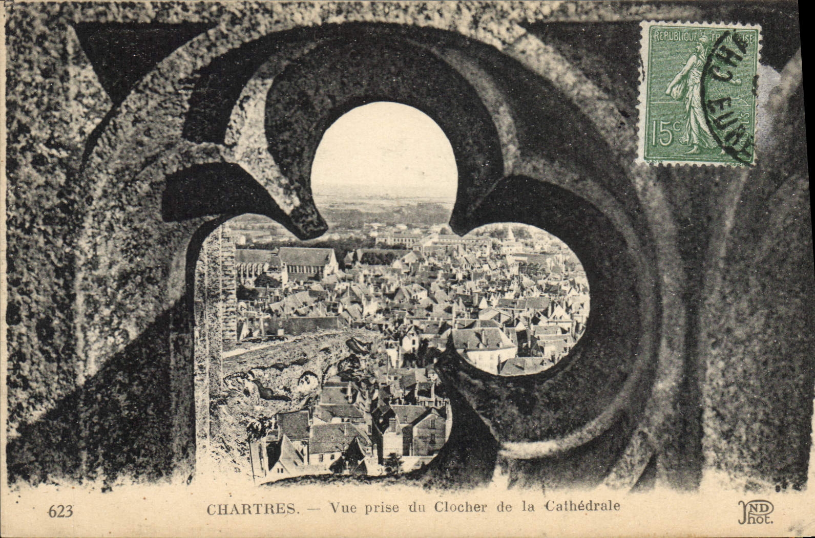 Chartres — Vue prise du Clocher de la Cathédrale — JND hot. n°623