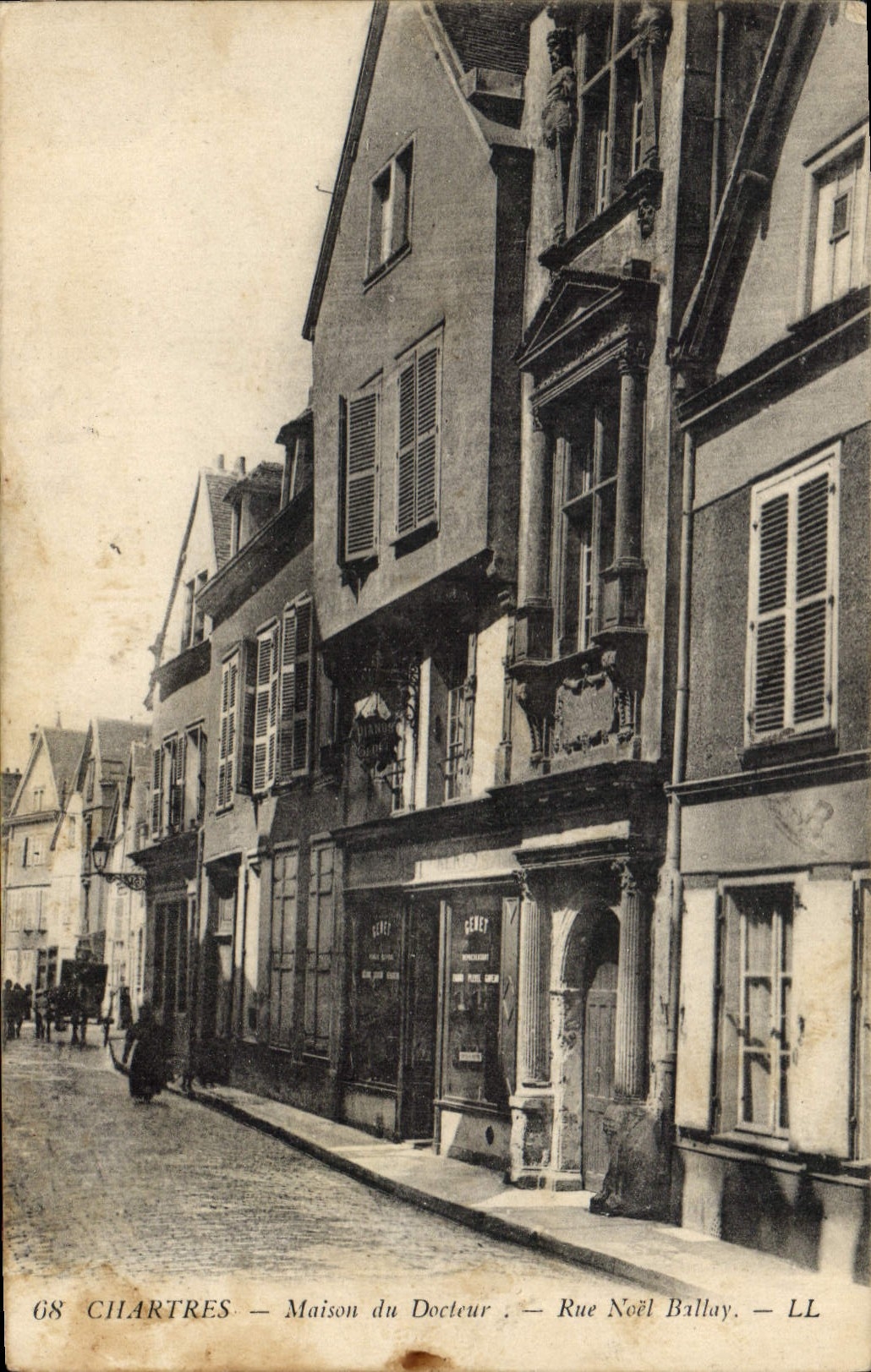 Chartres — Maison du Docteur, Rue Noël Ballay — LL