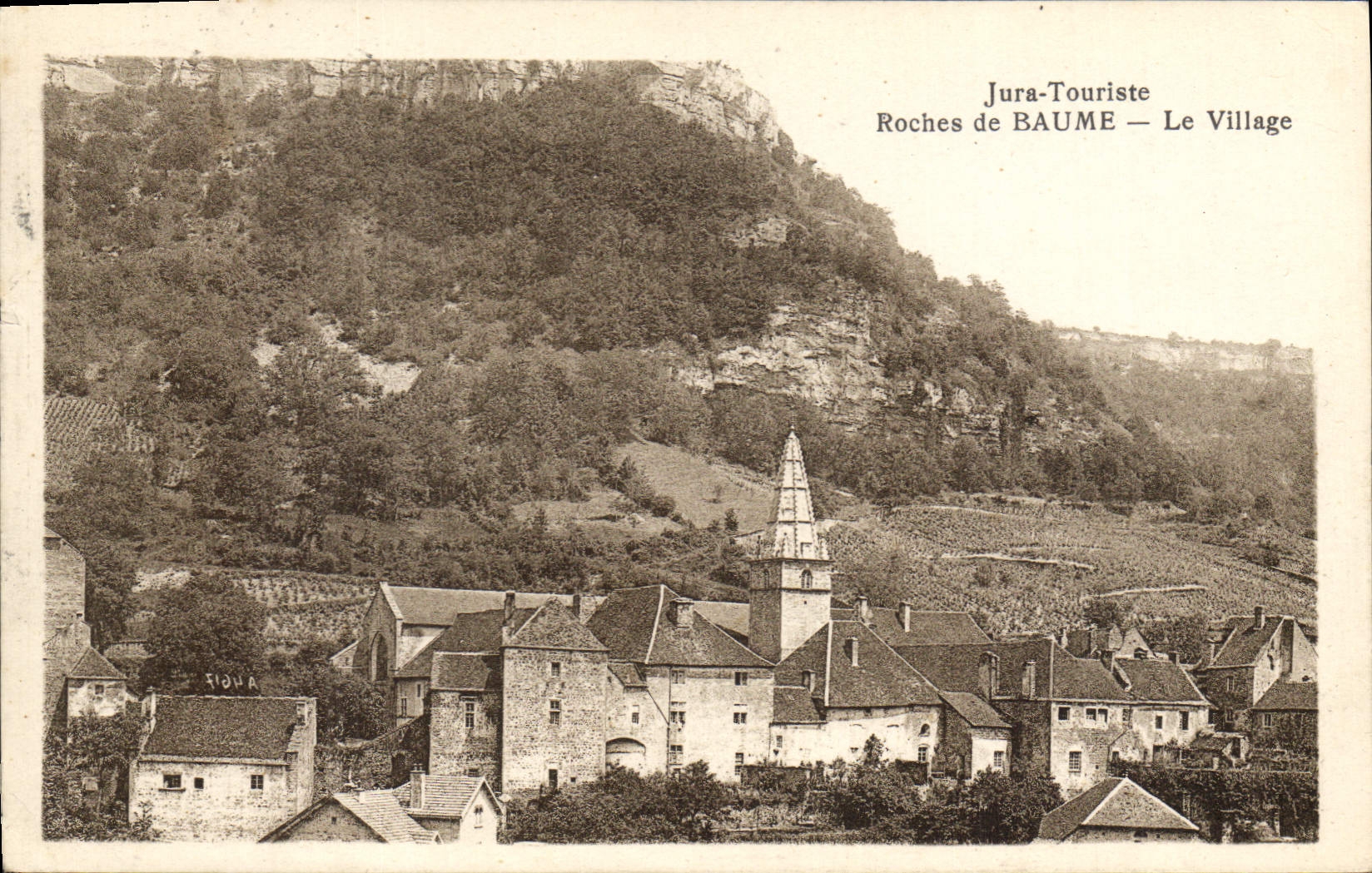 Roches de BAUME — Le Village — Jura-Touriste
