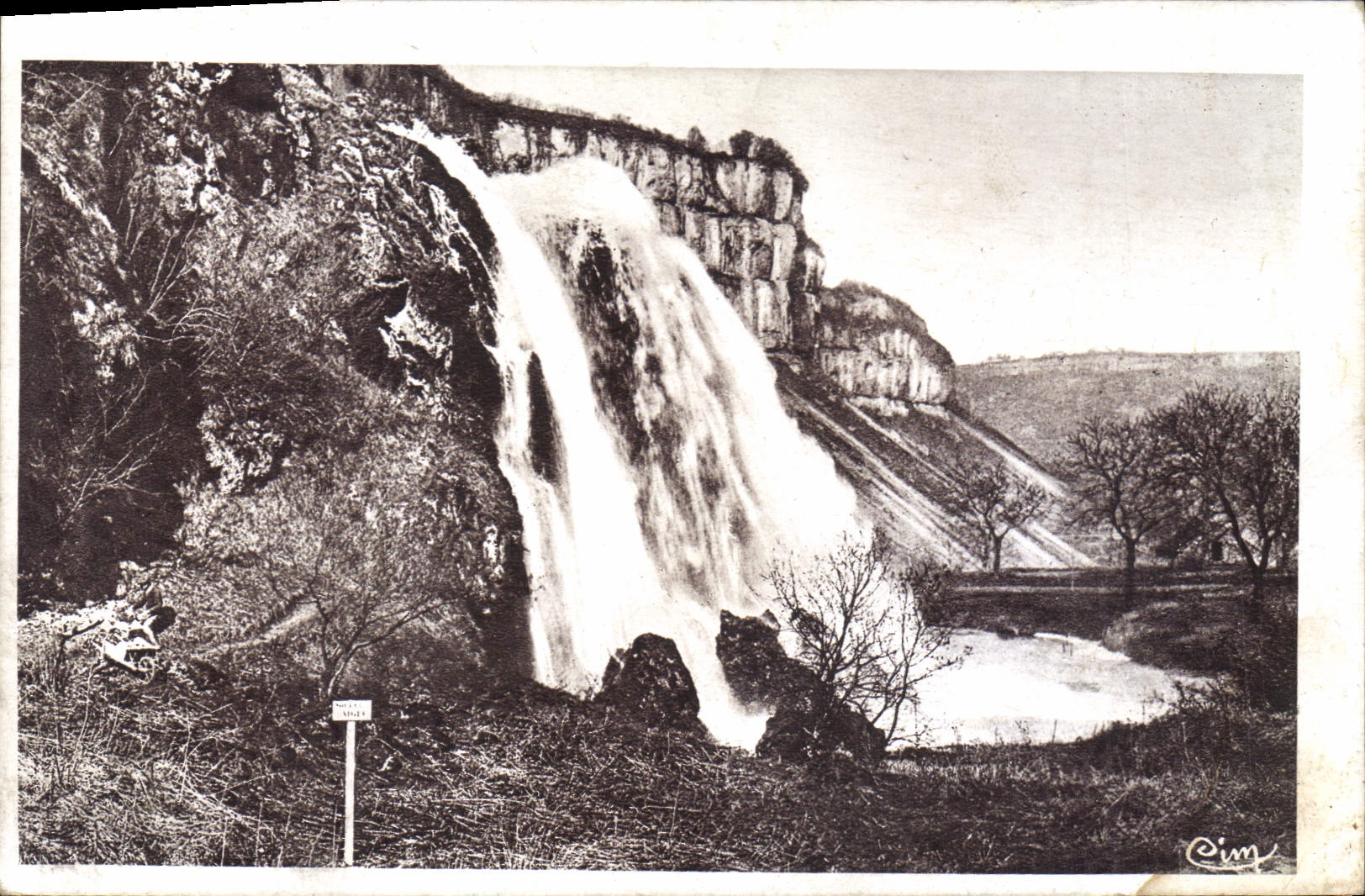 Cascade des Tufs — Baume-les-Messieurs (Jura) — Cim